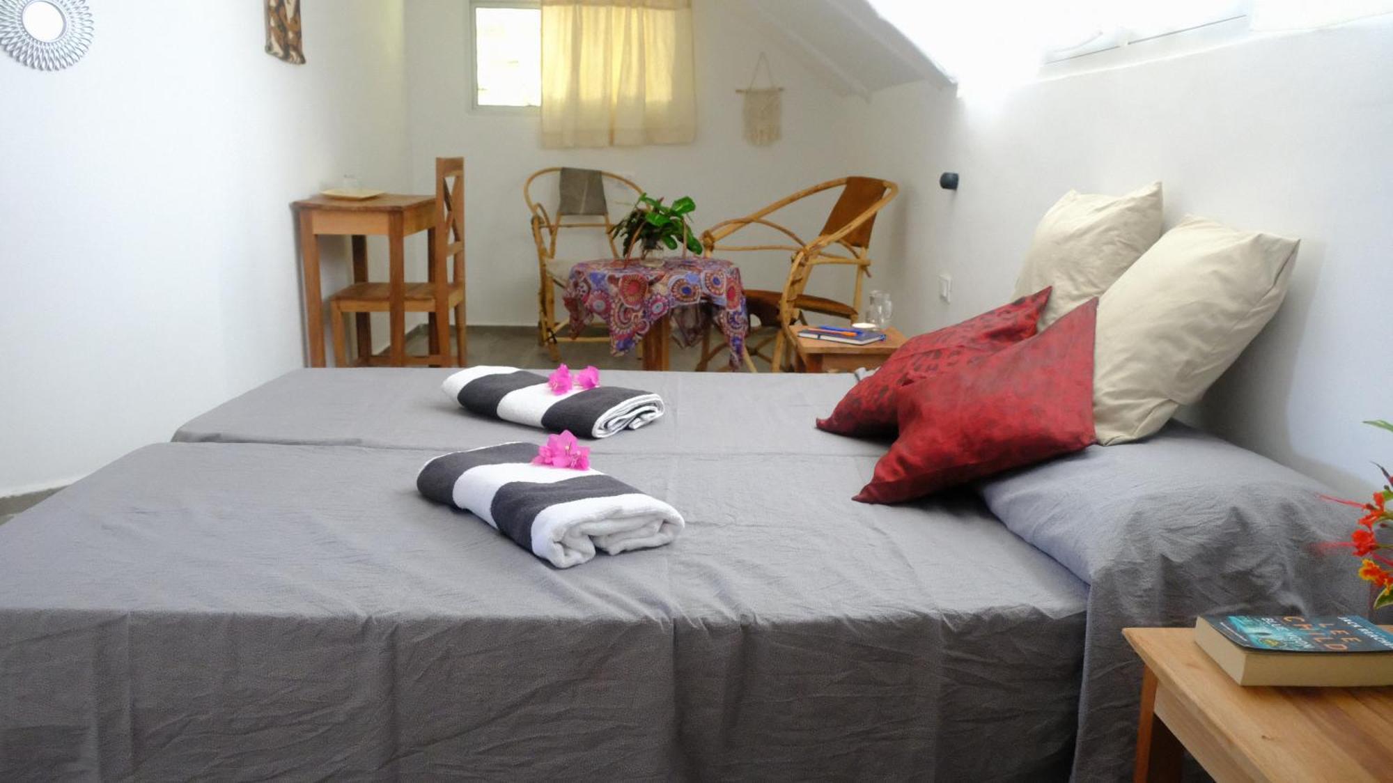 Kobe House Bed & Breakfast Jambiani  Room photo